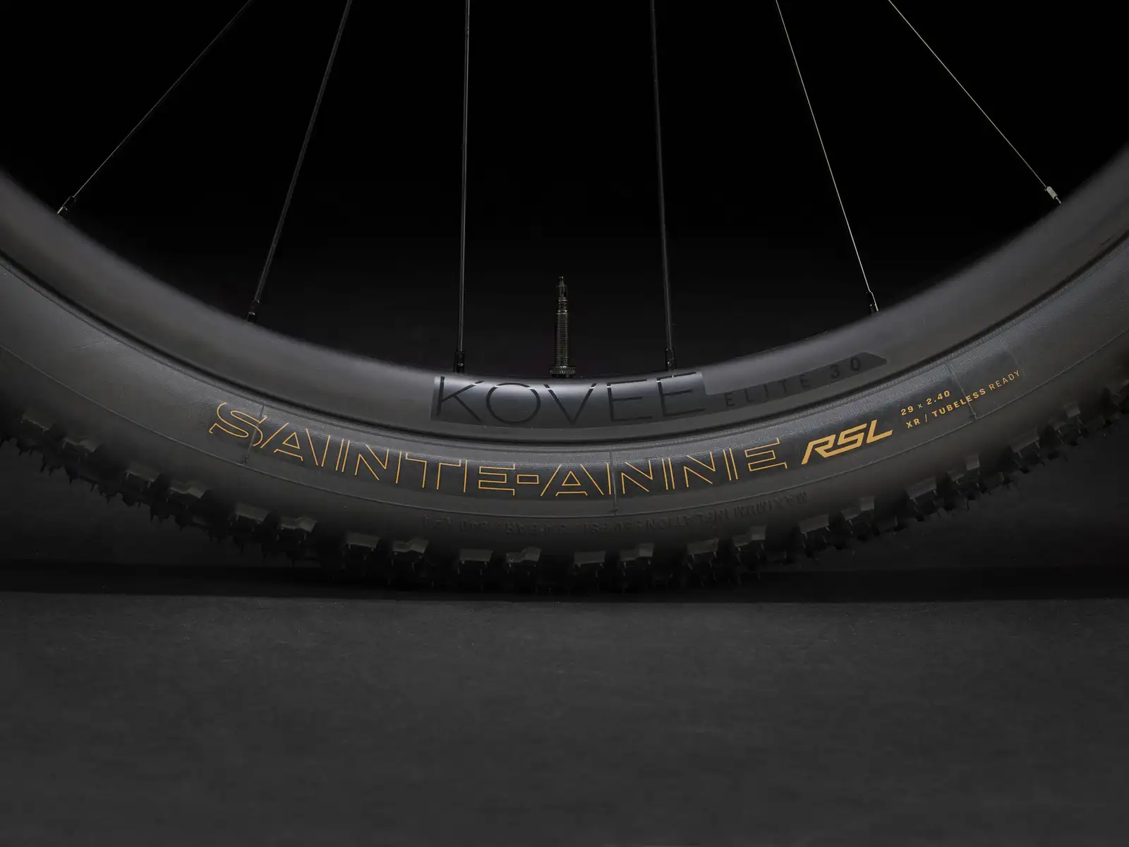 Trek Supercaliber SLR 9.8 XT Gen 2 - Image 9