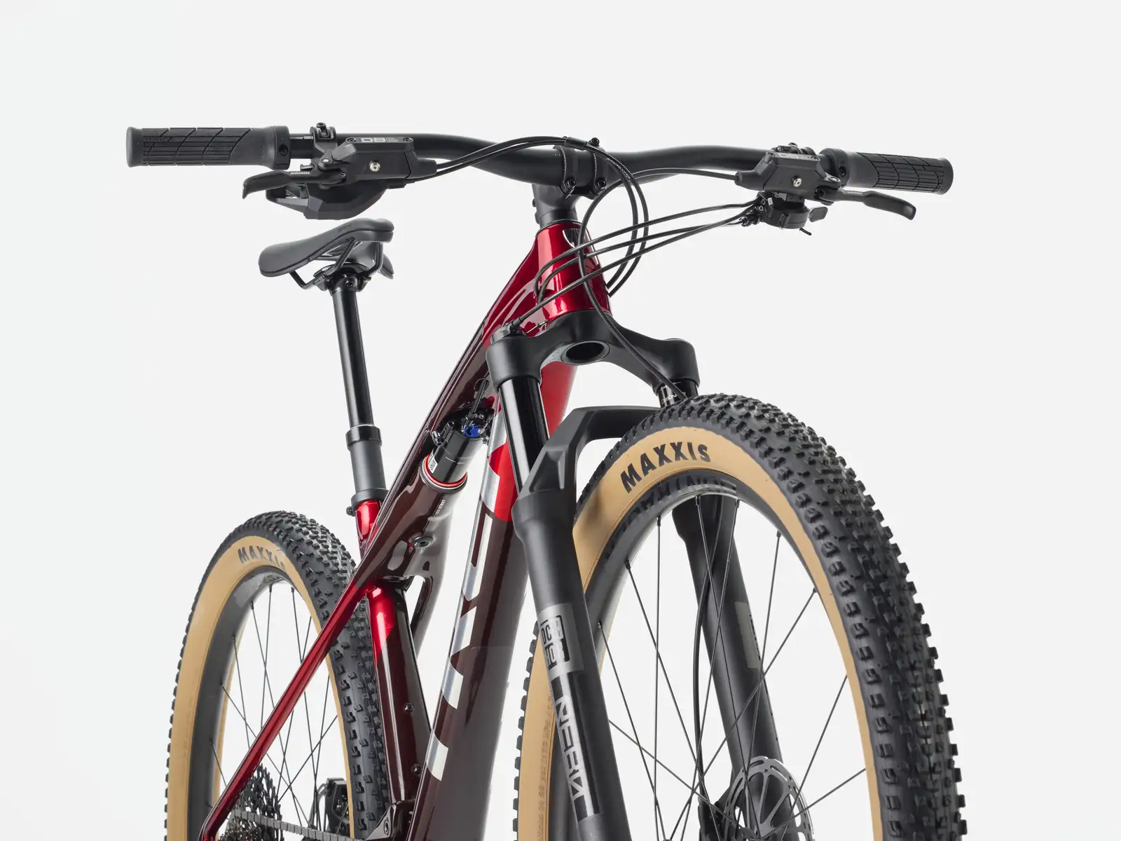Trek Supercaliber SL 9.6 Gen 2 - Image 3