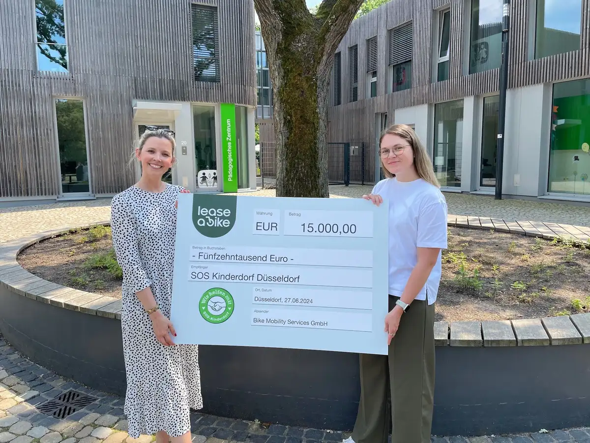 Spendenübergabe SOS Kinderdorf Düsseldorf